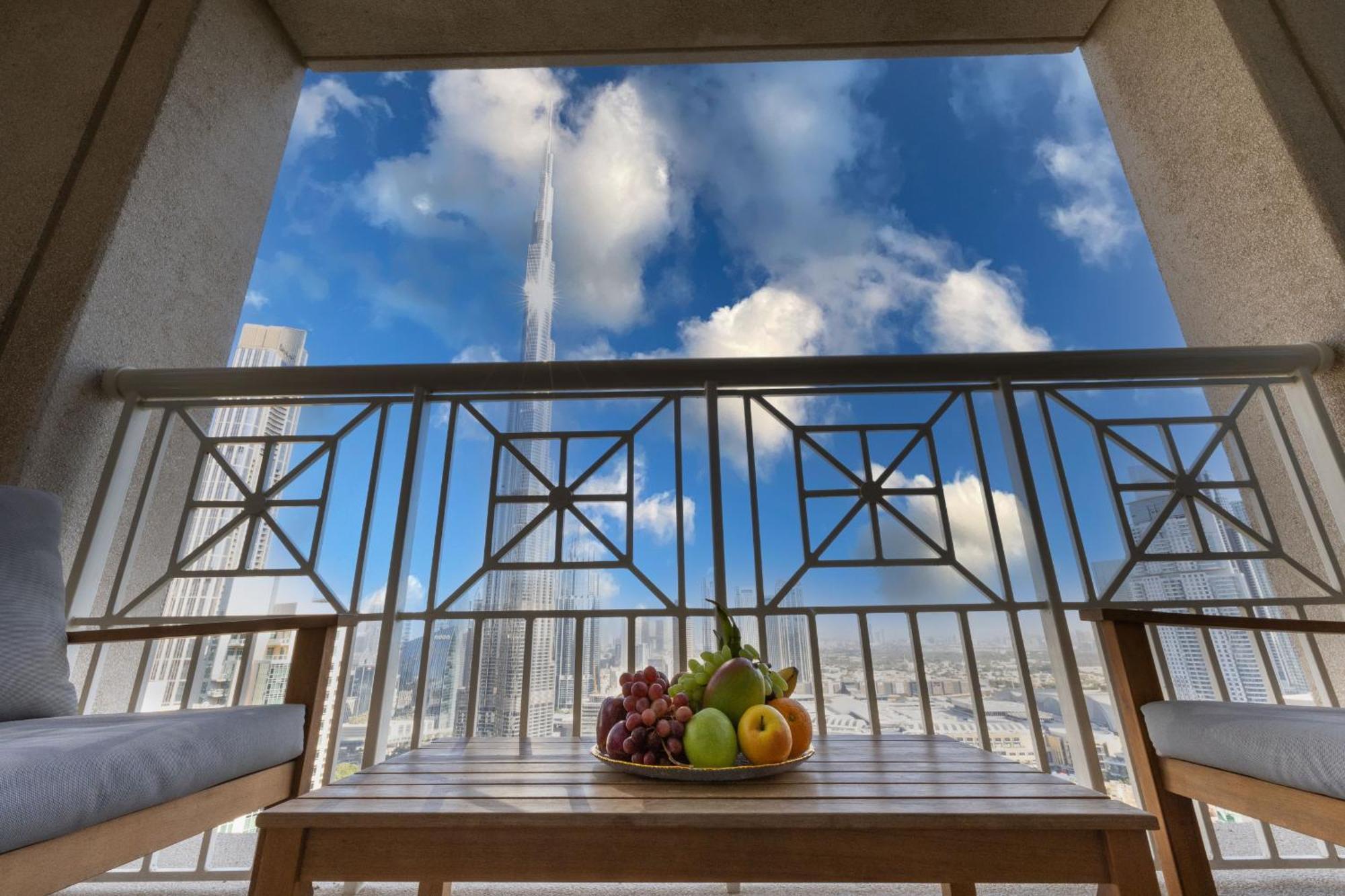 Signature Burj Khalifa View Residence Dubái Exterior foto